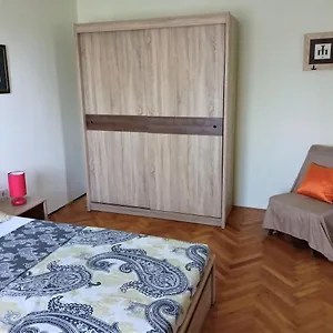 Cozy In The City Center Apartman Pula