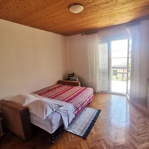 Emily Apartman