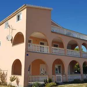 Marina Apartman